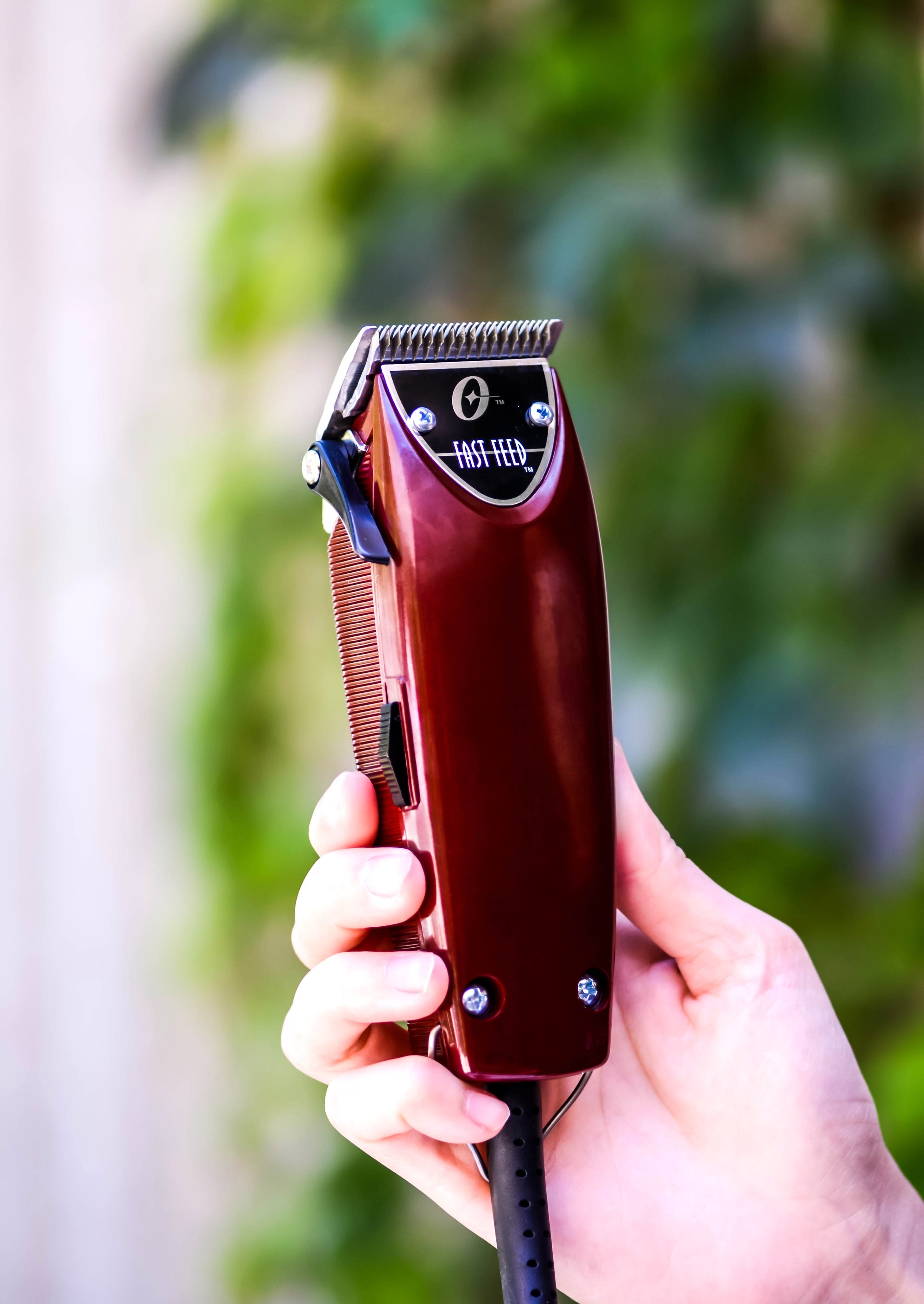 Oster Fast Feed Clippers | Sanders Grooming Lounge And Supply